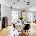Apartment Le Penseur - Proche Tour Eiffel - By Mon Petit Fare Paris